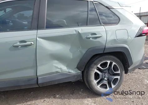 2019 Toyota Rav4 Adventure из США, поврежденный, VIN 2T3J1RFV2KC012630